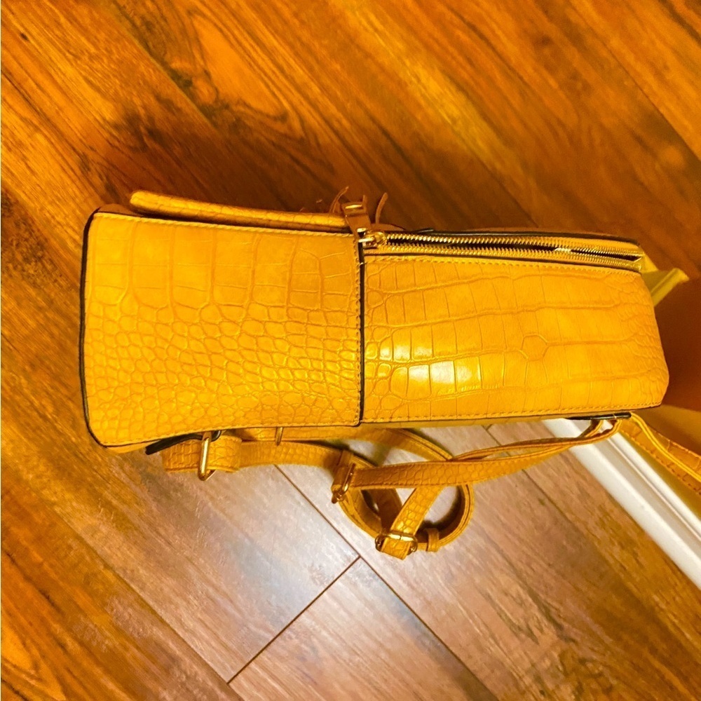 Brand New Beautiful Yellow Mustard Color bag, for office or school. Never Used! - Picture 2 of 9